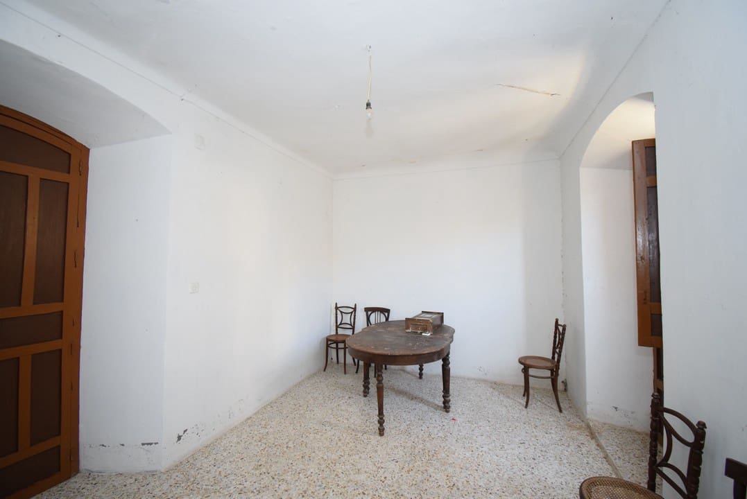 6 soveværelse Byhus til salg i Montefrio - € 90.000 (Ref: 6923940)