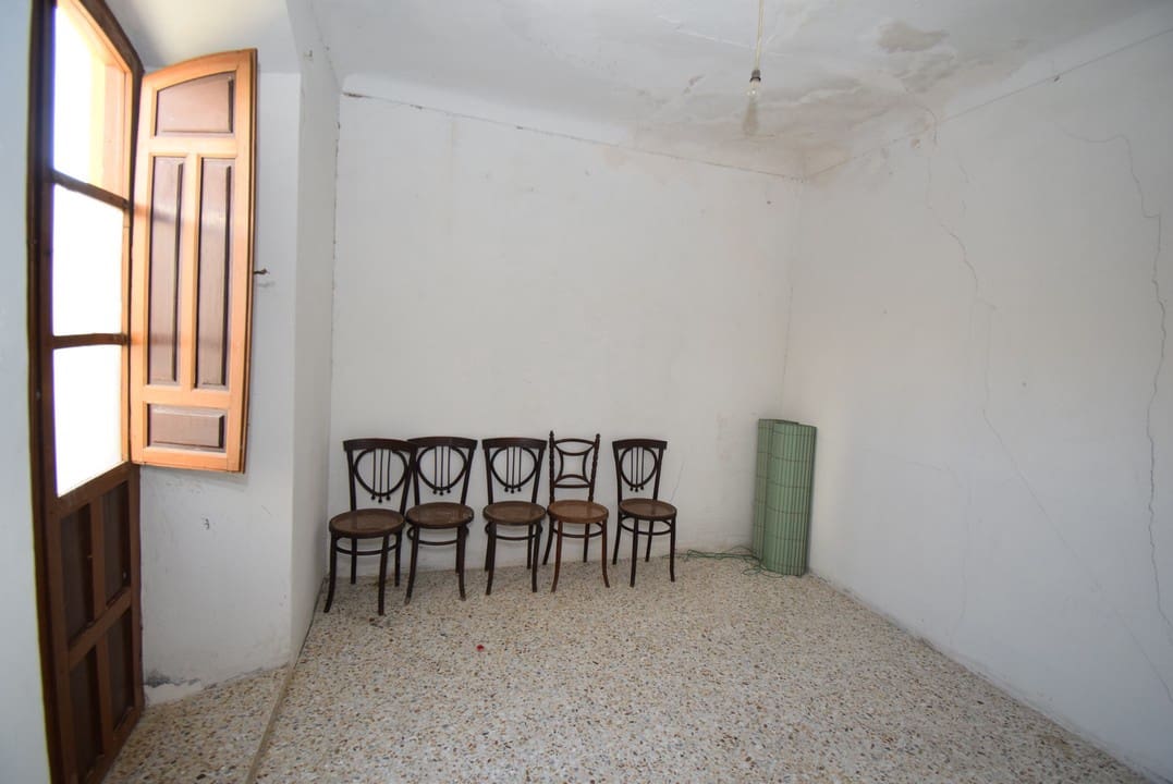 6 soveværelse Byhus til salg i Montefrio - € 90.000 (Ref: 6923940)