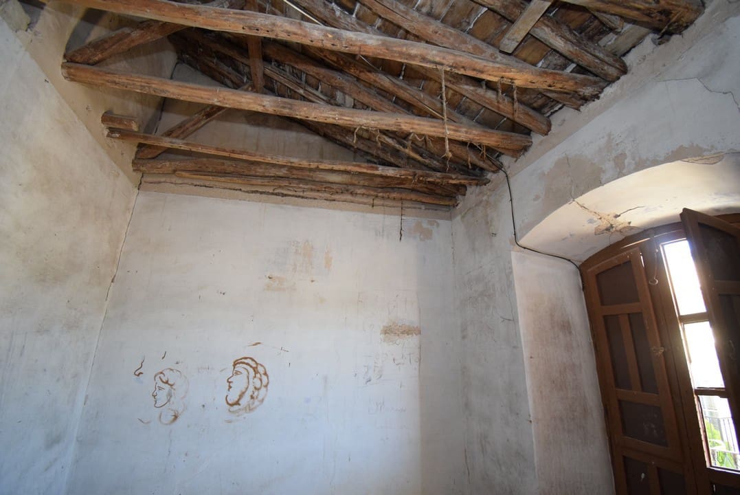 6 soveværelse Byhus til salg i Montefrio - € 90.000 (Ref: 6923940)