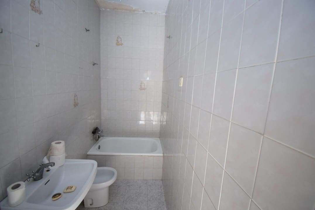 6 soveværelse Byhus til salg i Montefrio - € 90.000 (Ref: 6923940)