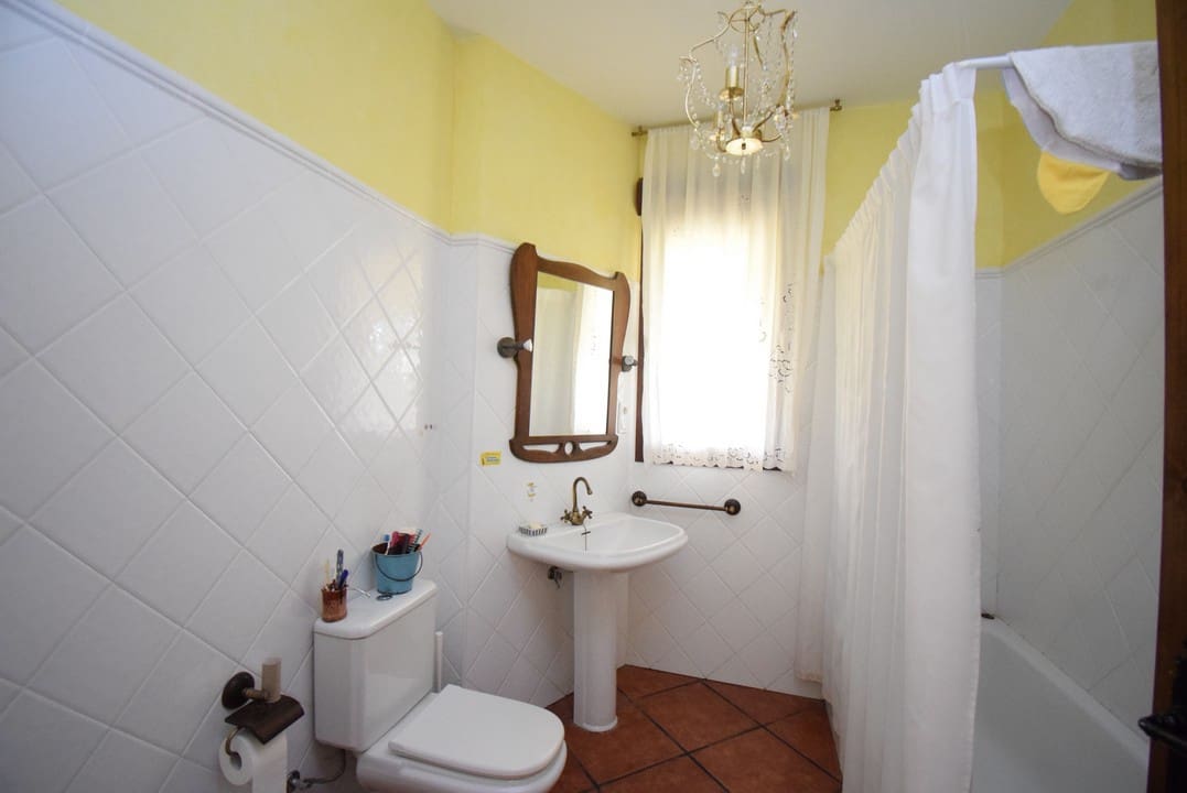 4 soveværelse Finca/Landehus til salg i Loja - € 990.000 (Ref: 7320635)