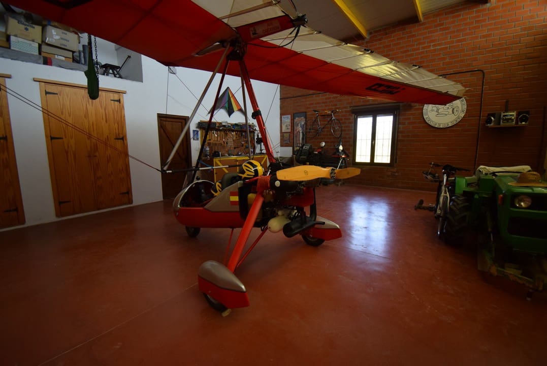 4 soveværelse Finca/Landehus til salg i Loja - € 990.000 (Ref: 7320635)