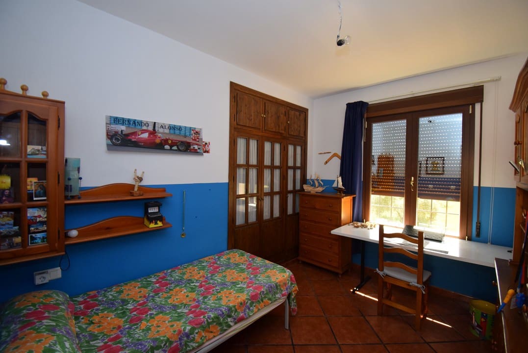 4 soveværelse Finca/Landehus til salg i Loja - € 990.000 (Ref: 7320635)