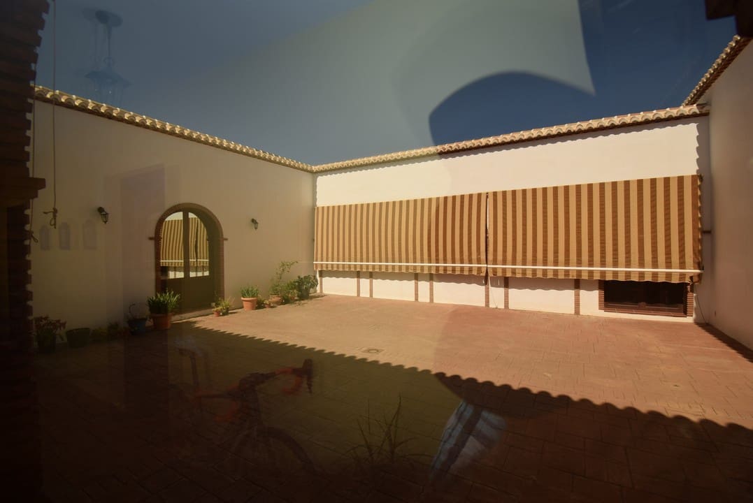 4 soveværelse Finca/Landehus til salg i Loja - € 990.000 (Ref: 7320635)