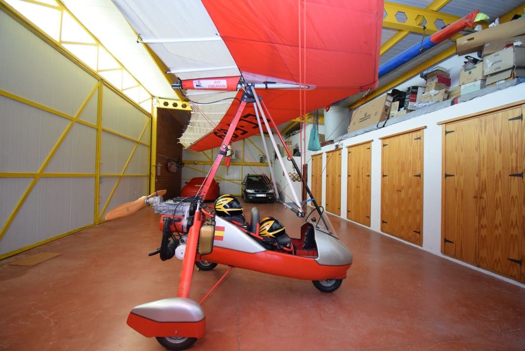 4 soveværelse Finca/Landehus til salg i Loja - € 990.000 (Ref: 7320635)