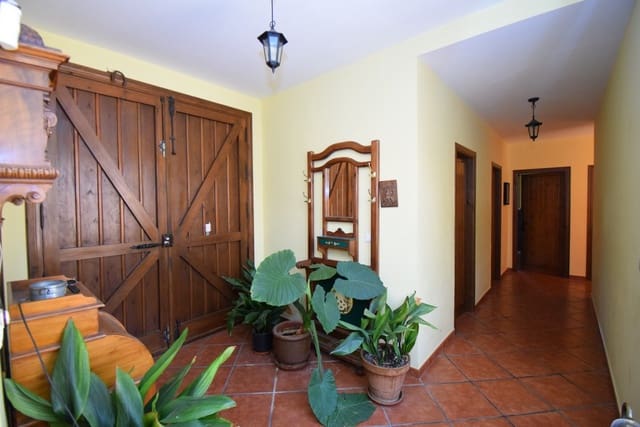 4 soveværelse Finca/Landehus til salg i Loja - € 990.000 (Ref: 7320635)