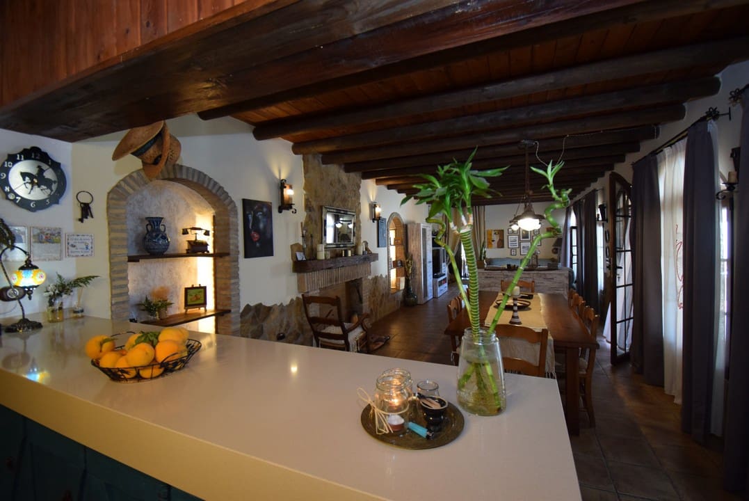 3 soveværelse Finca/Landehus til salg i Moraleda de Zafayona med swimmingpool - € 530.000 (Ref: 7320639)