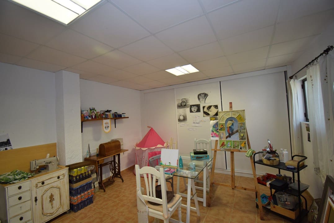 3 soveværelse Finca/Landehus til salg i Moraleda de Zafayona med swimmingpool - € 530.000 (Ref: 7320639)