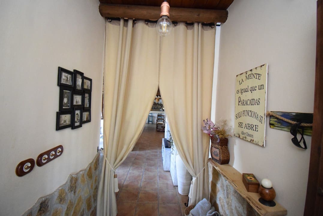 3 soveværelse Finca/Landehus til salg i Moraleda de Zafayona med swimmingpool - € 530.000 (Ref: 7320639)