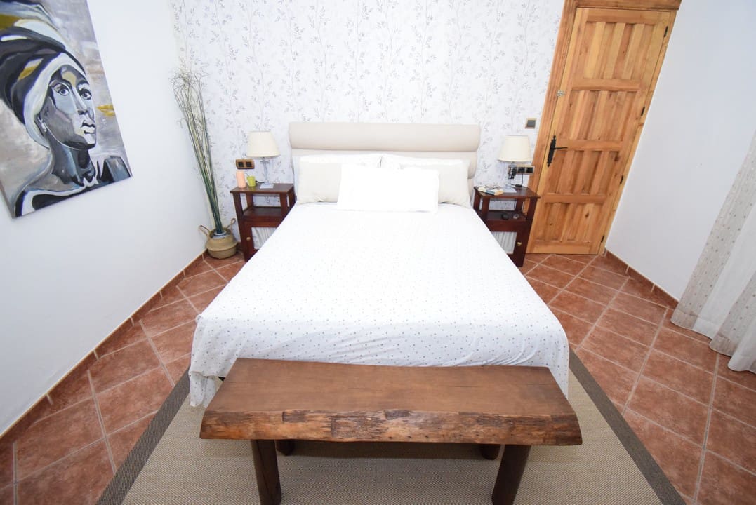 3 soveværelse Finca/Landehus til salg i Moraleda de Zafayona med swimmingpool - € 530.000 (Ref: 7320639)