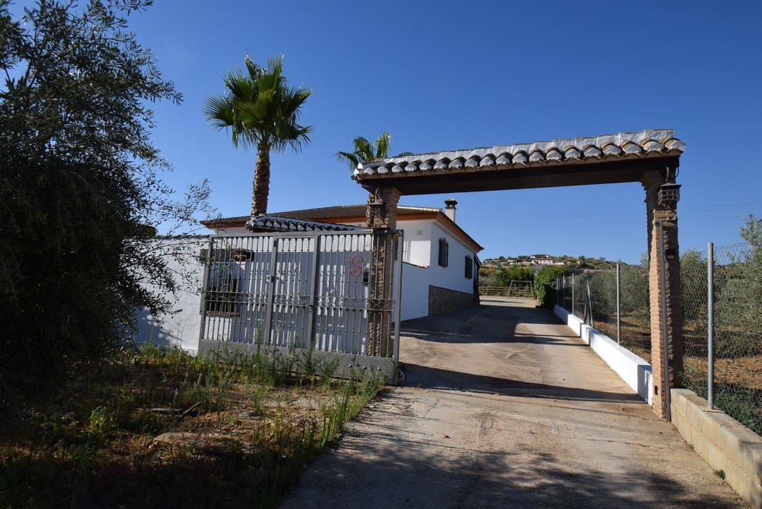 3 soveværelse Finca/Landehus til salg i Moraleda de Zafayona med swimmingpool - € 530.000 (Ref: 7320639)
