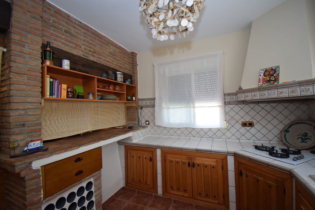 3 soveværelse Finca/Landehus til salg i Moraleda de Zafayona med swimmingpool - € 530.000 (Ref: 7320639)