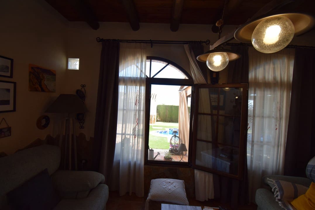 3 soveværelse Finca/Landehus til salg i Moraleda de Zafayona med swimmingpool - € 530.000 (Ref: 7320639)