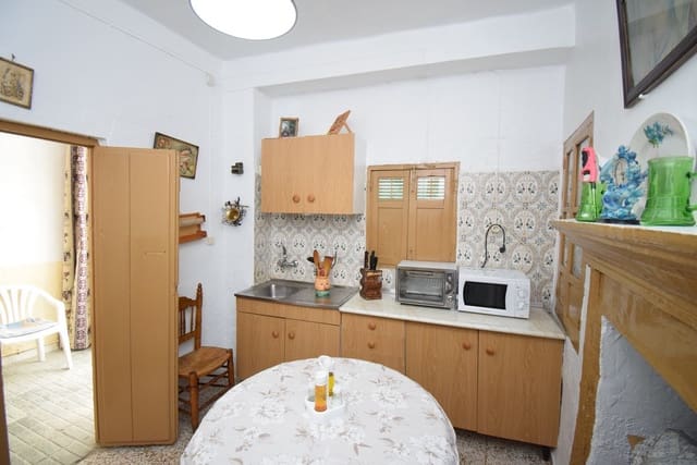 4 makuuhuone Omakotitalo myytävänä paikassa Zagra - 55 000 € (Ref: 7320644)