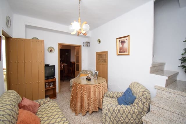 4 makuuhuone Omakotitalo myytävänä paikassa Zagra - 55 000 € (Ref: 7320644)