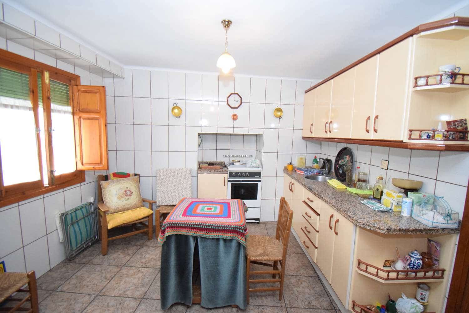 5 soveværelse Byhus til salg i Illora - € 60.000 (Ref: 7499367)