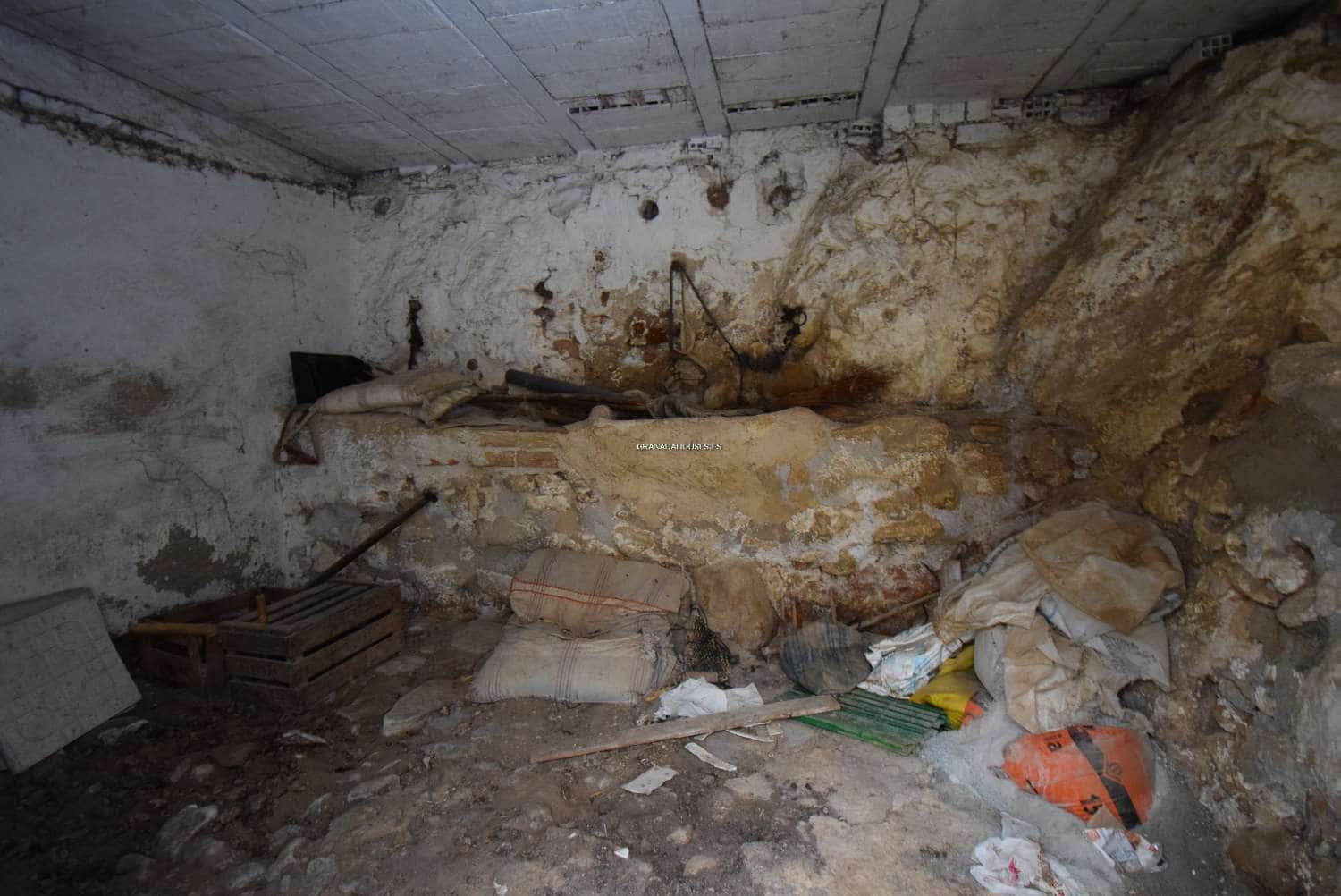 5 soveværelse Byhus til salg i Illora - € 60.000 (Ref: 7499367)