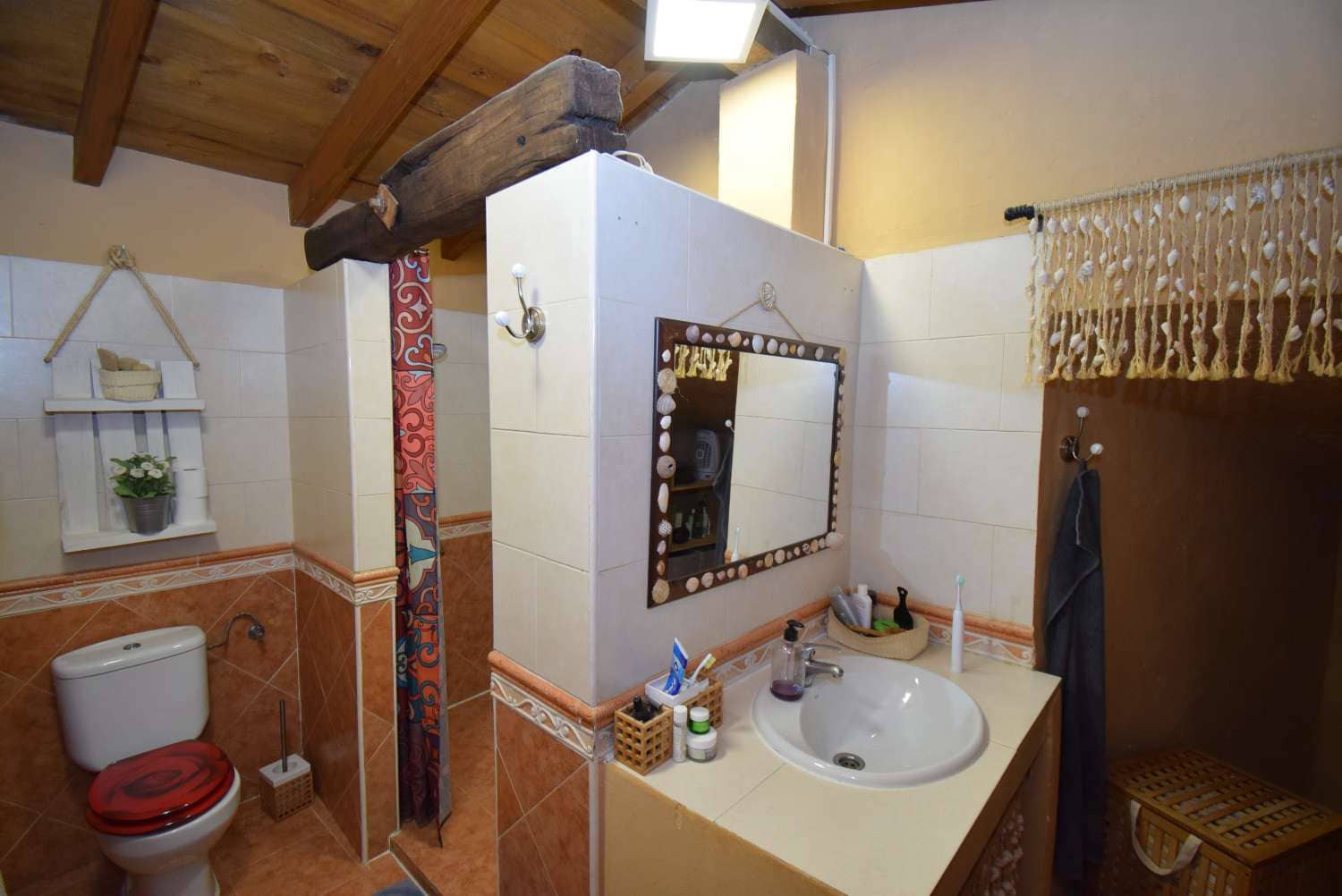 7 soveværelse Finca/Landehus til salg i Montefrio med swimmingpool - € 295.000 (Ref: 7531827)