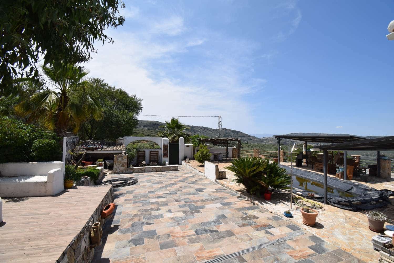 7 soveværelse Finca/Landehus til salg i Montefrio med swimmingpool - € 295.000 (Ref: 7531827)