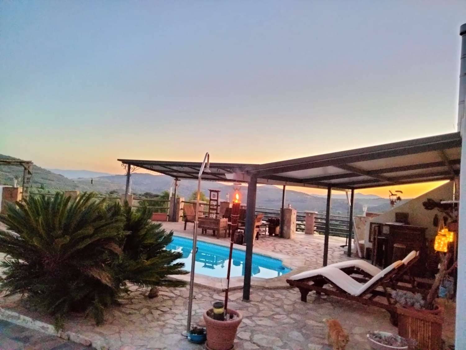 7 soveværelse Finca/Landehus til salg i Montefrio med swimmingpool - € 295.000 (Ref: 7531827)