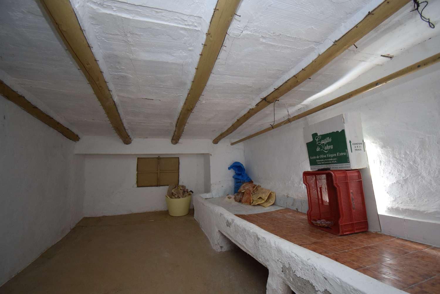 4 soveværelse Finca/Landehus til salg i Loja med garage - € 118.000 (Ref: 7537605)