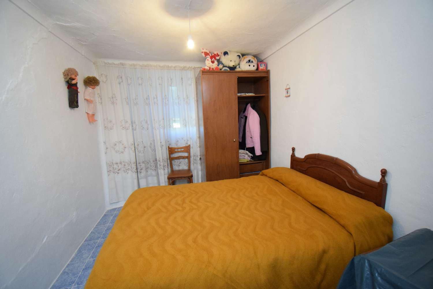 4 soveværelse Finca/Landehus til salg i Loja med garage - € 118.000 (Ref: 7537605)