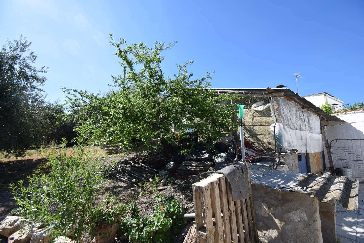 4 soveværelse Finca/Landehus til salg i Loja med garage - € 118.000 (Ref: 7537605)