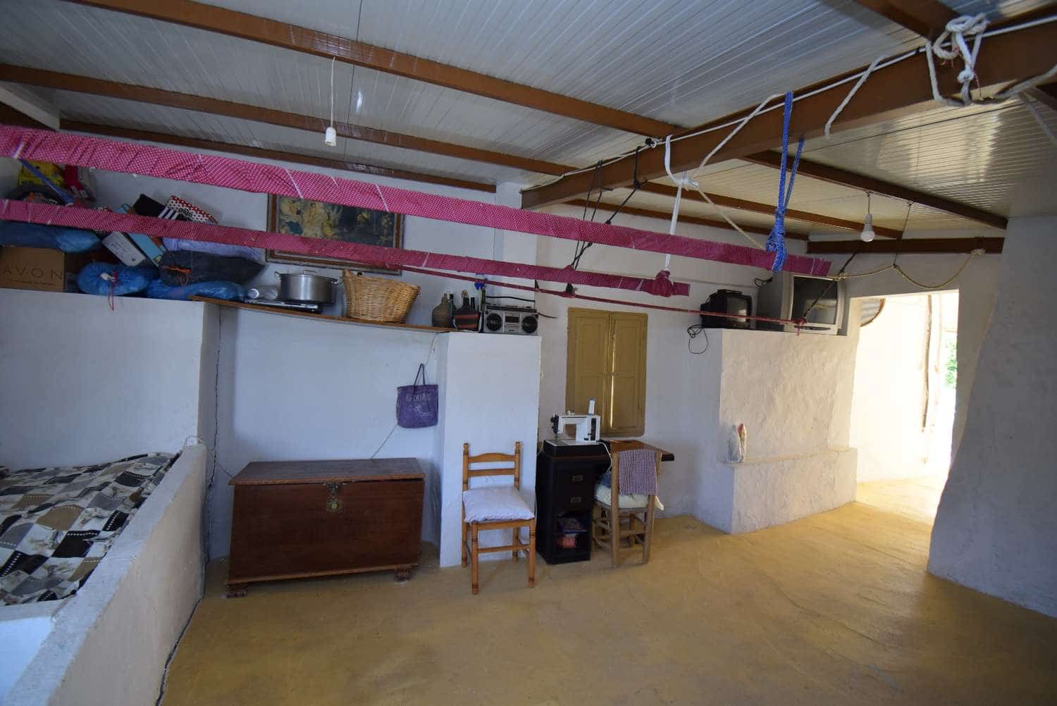 4 soveværelse Finca/Landehus til salg i Loja med garage - € 118.000 (Ref: 7537605)