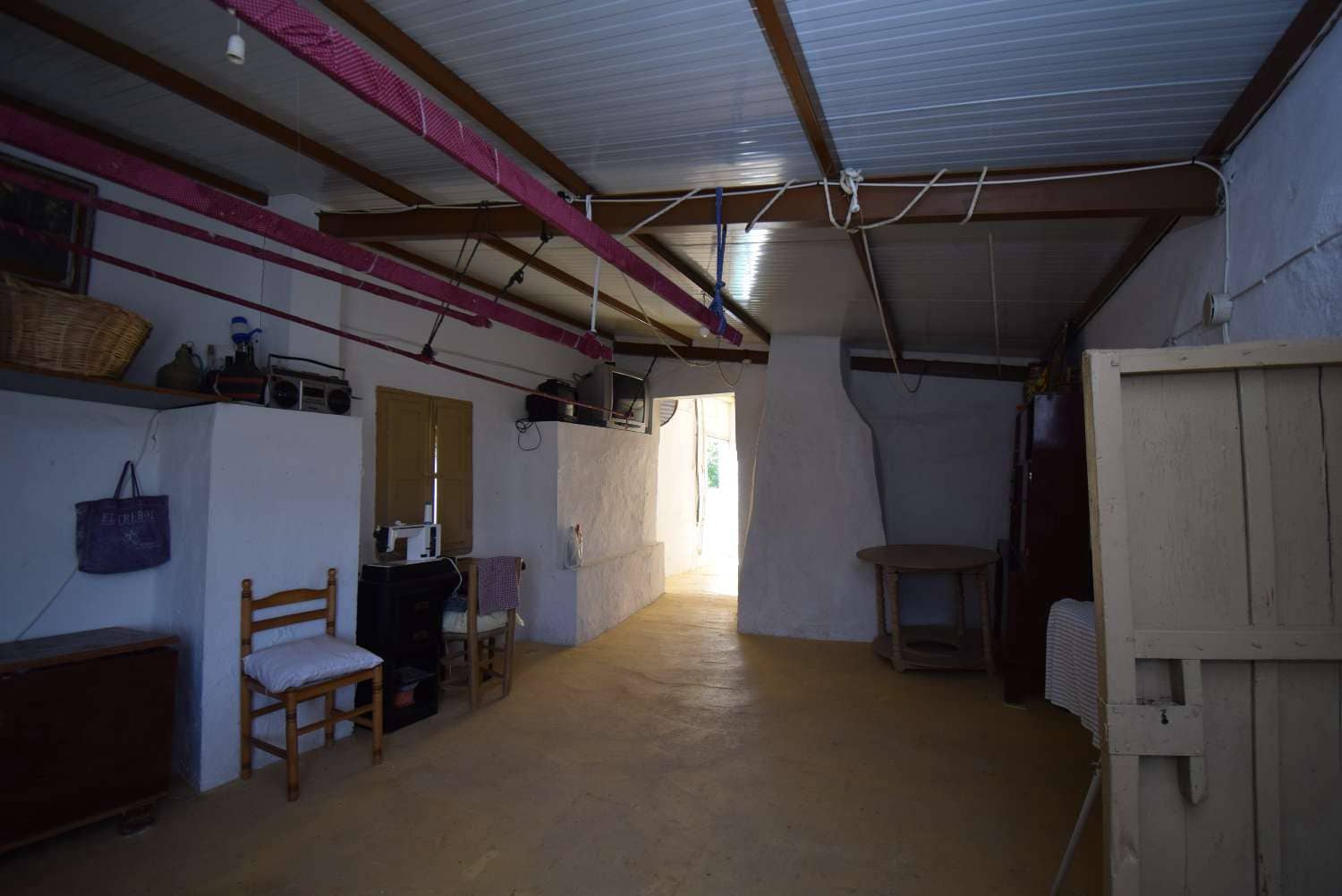 4 soveværelse Finca/Landehus til salg i Loja med garage - € 118.000 (Ref: 7537605)