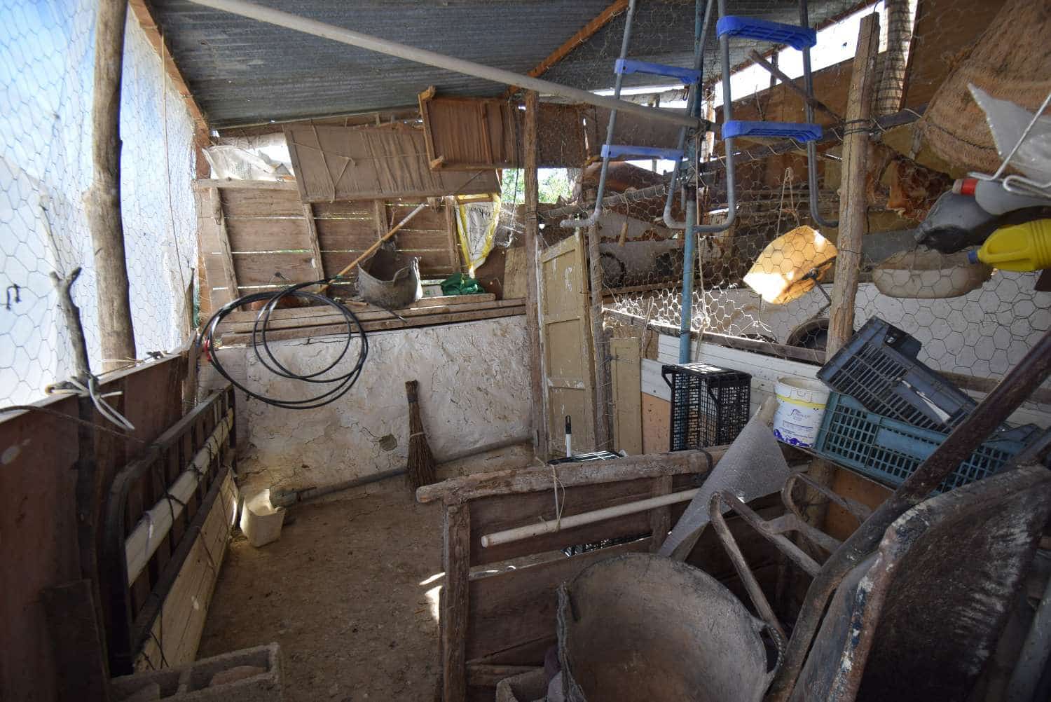 4 soveværelse Finca/Landehus til salg i Loja med garage - € 118.000 (Ref: 7537605)