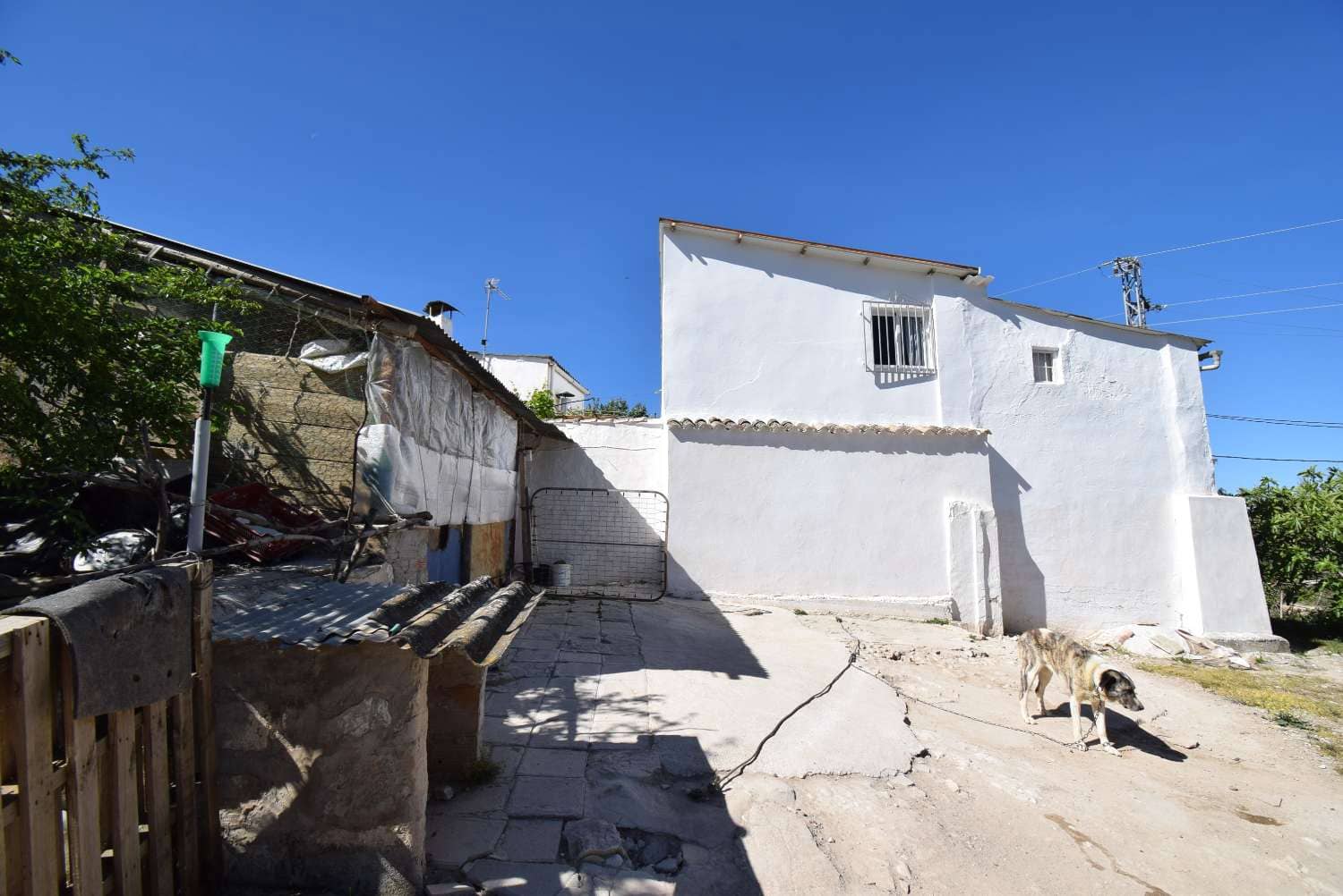 4 soveværelse Finca/Landehus til salg i Loja med garage - € 118.000 (Ref: 7537605)