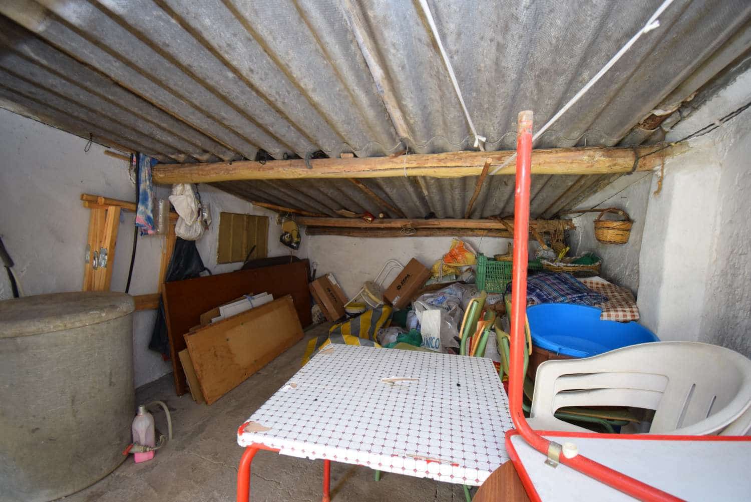 4 soveværelse Finca/Landehus til salg i Loja med garage - € 118.000 (Ref: 7537605)