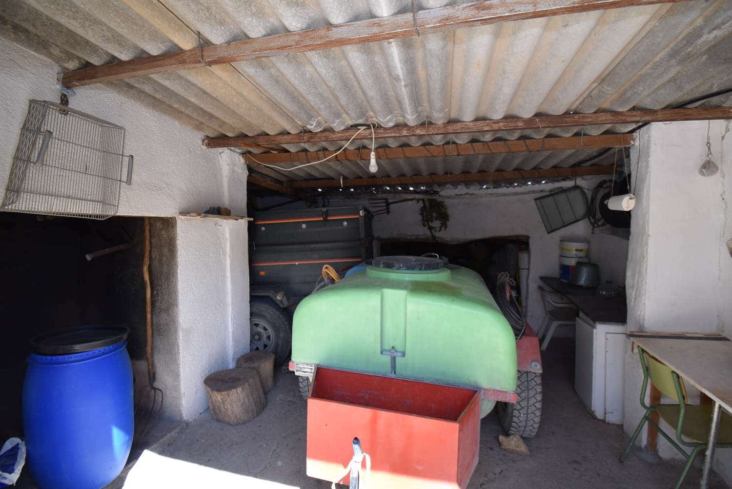 4 soveværelse Finca/Landehus til salg i Loja med garage - € 118.000 (Ref: 7537605)