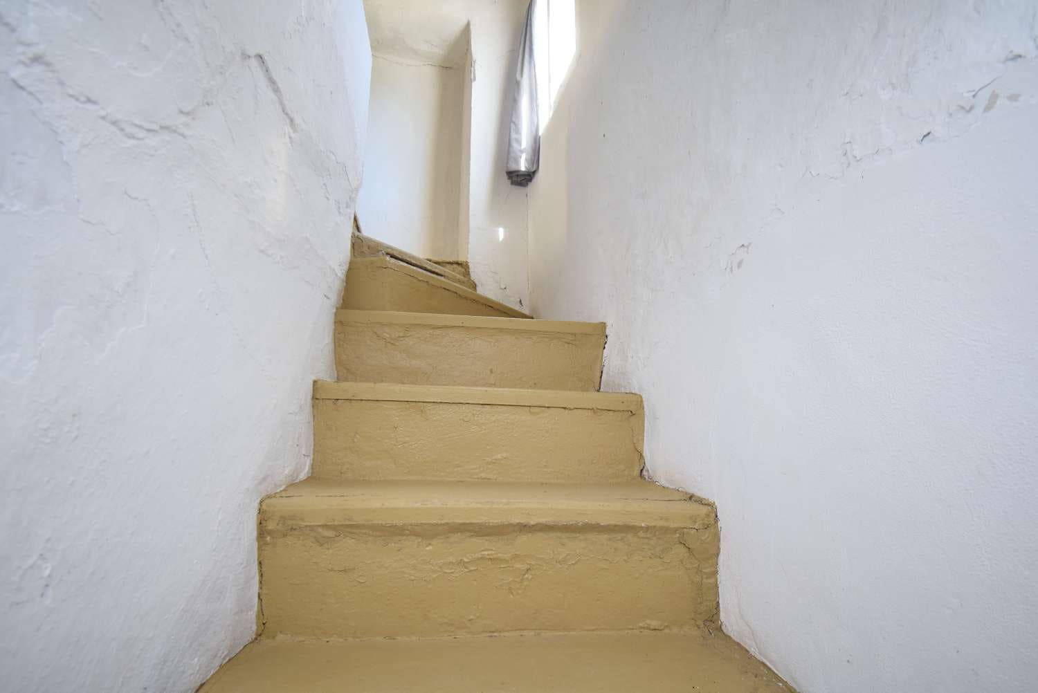 4 soveværelse Finca/Landehus til salg i Loja med garage - € 118.000 (Ref: 7537605)