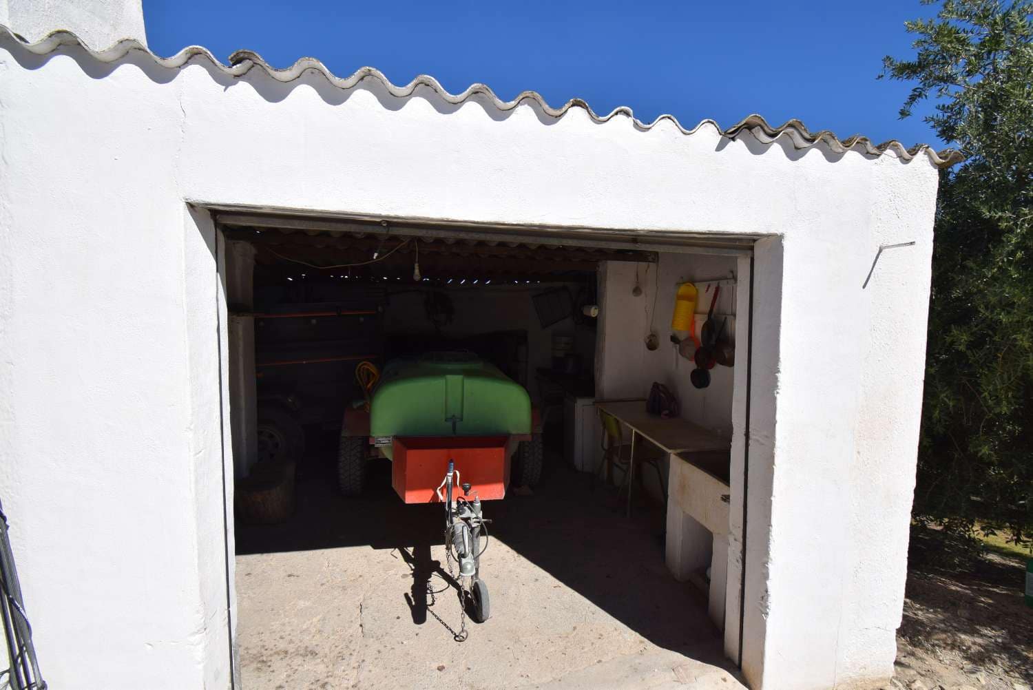 4 soveværelse Finca/Landehus til salg i Loja med garage - € 118.000 (Ref: 7537605)