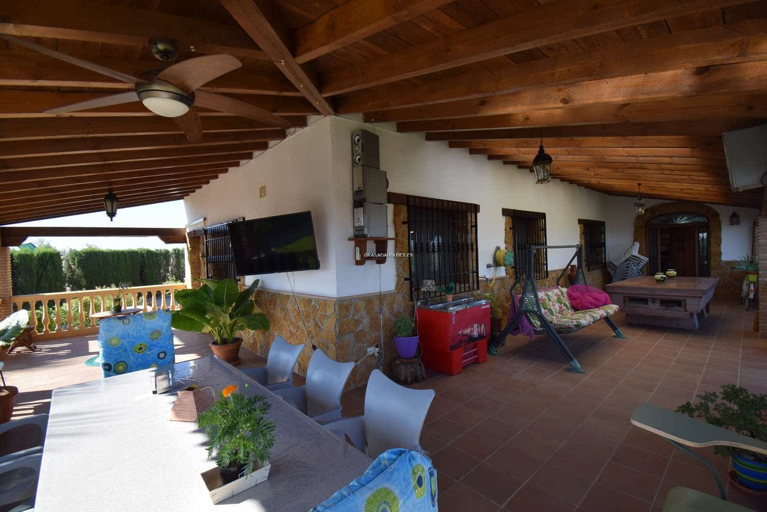 3 soverom Finca/Herregård til salgs i Moraleda de Zafayona med svømmebasseng - € 585 000 (Ref: 7748841)