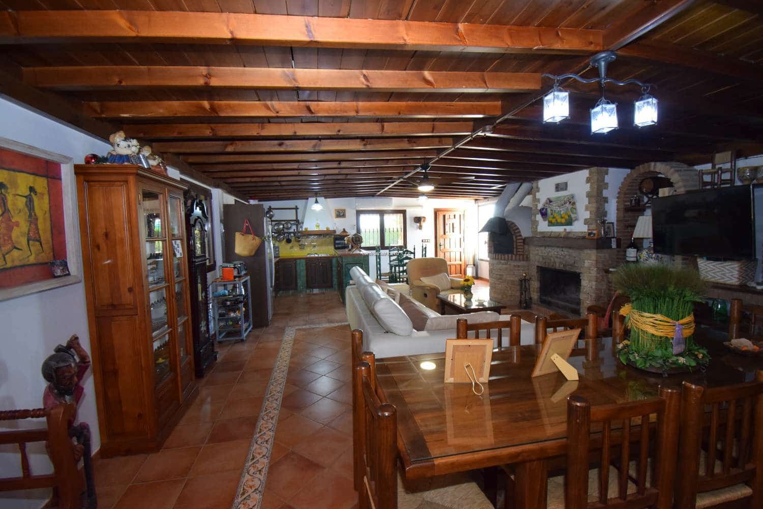 3 soverom Finca/Herregård til salgs i Moraleda de Zafayona med svømmebasseng - € 585 000 (Ref: 7748841)