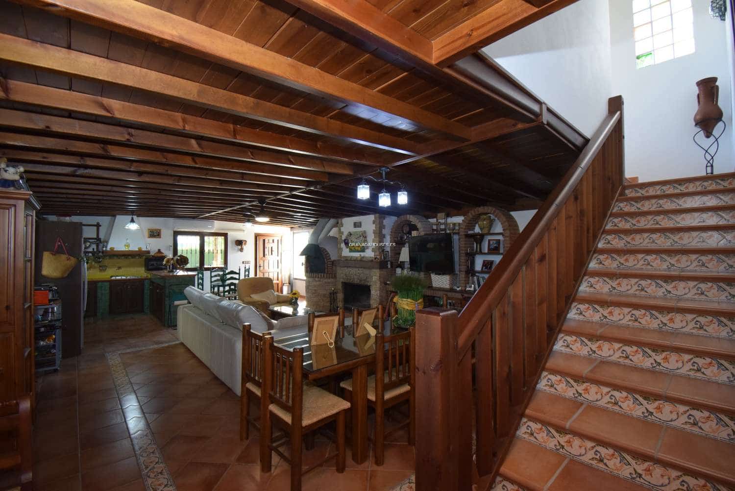 3 soverom Finca/Herregård til salgs i Moraleda de Zafayona med svømmebasseng - € 585 000 (Ref: 7748841)