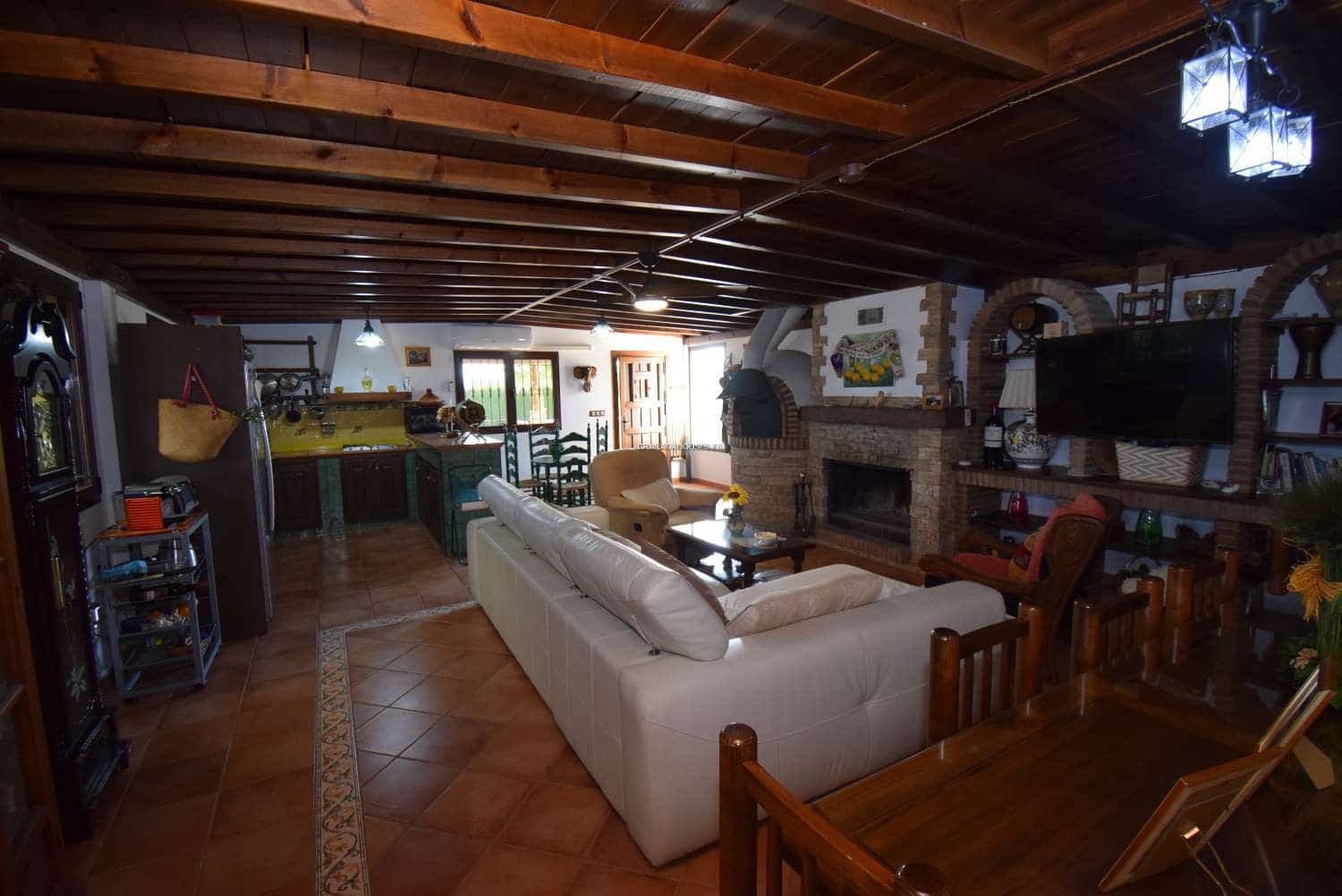 3 soverom Finca/Herregård til salgs i Moraleda de Zafayona med svømmebasseng - € 585 000 (Ref: 7748841)