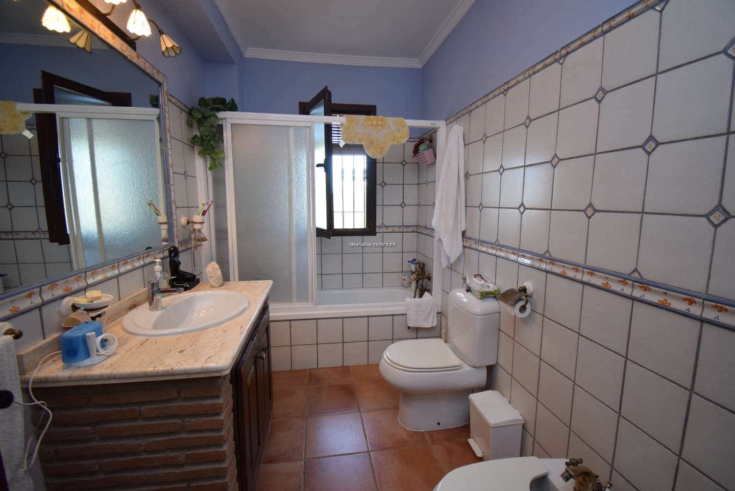 3 soverom Finca/Herregård til salgs i Moraleda de Zafayona med svømmebasseng - € 585 000 (Ref: 7748841)