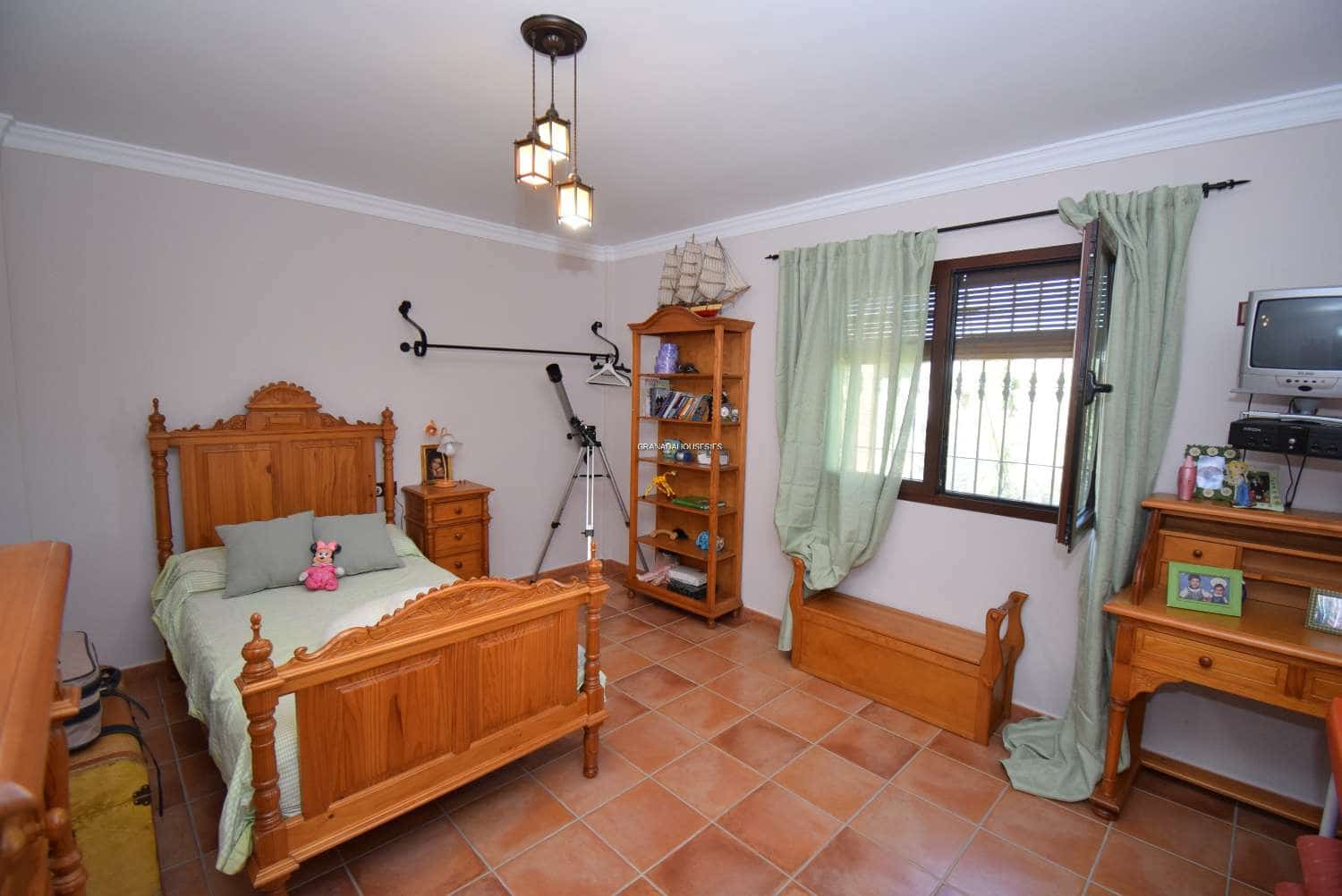 3 soverom Finca/Herregård til salgs i Moraleda de Zafayona med svømmebasseng - € 585 000 (Ref: 7748841)