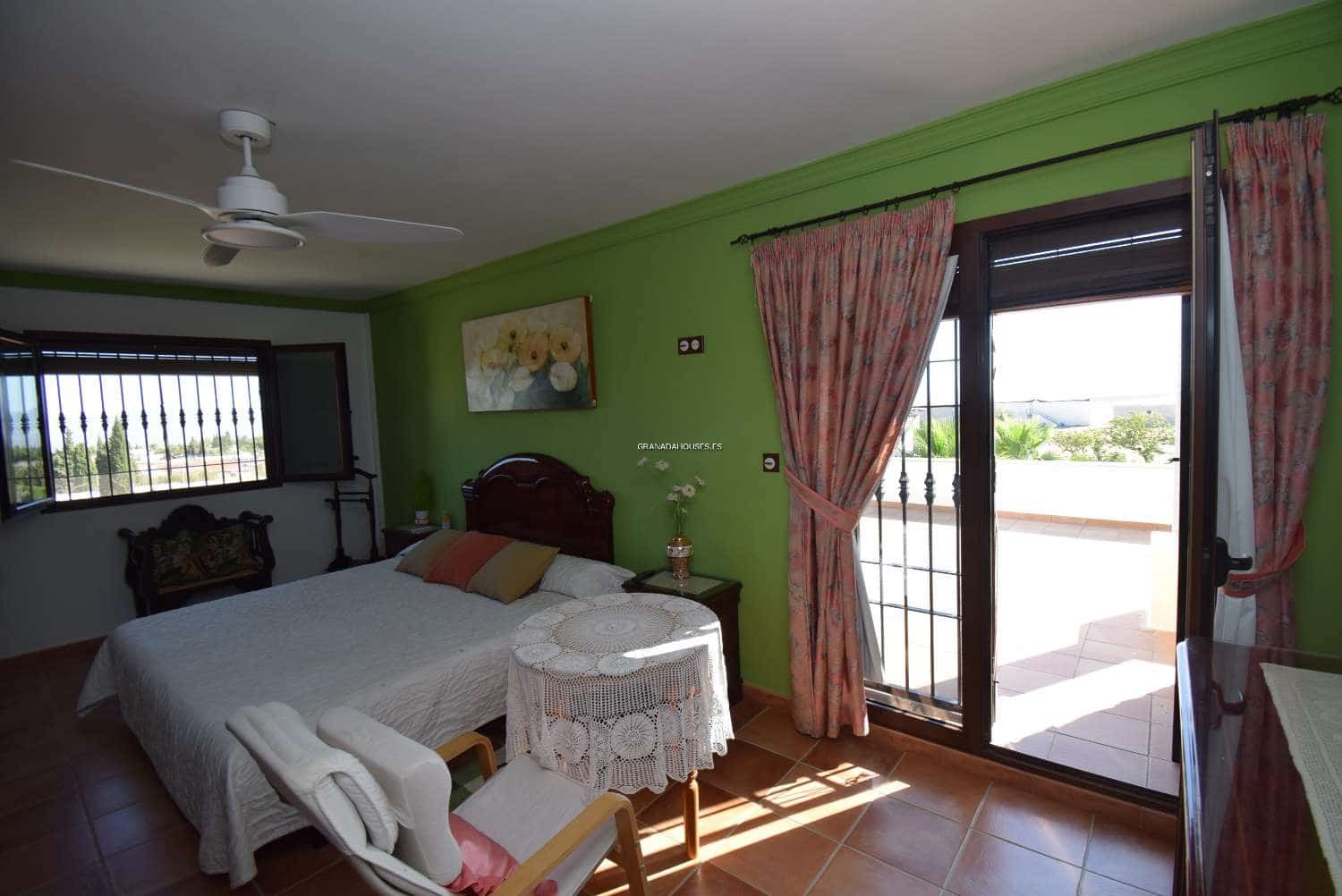 3 soverom Finca/Herregård til salgs i Moraleda de Zafayona med svømmebasseng - € 585 000 (Ref: 7748841)