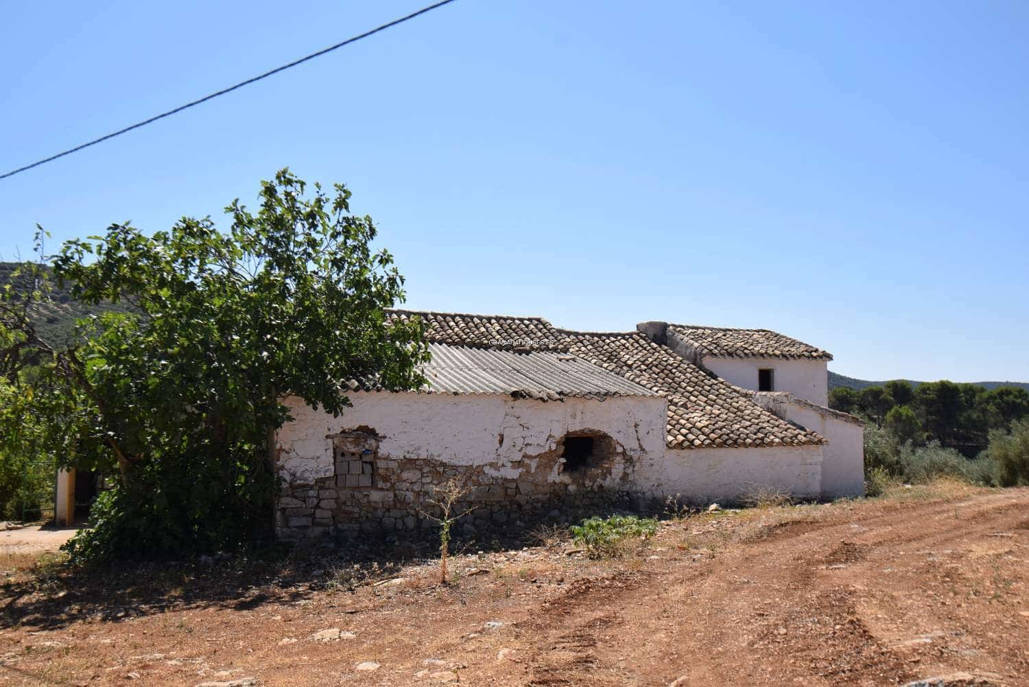 4 soverom Finca/Herregård til salgs i Algarinejo med garasje - € 75 000 (Ref: 7760462)