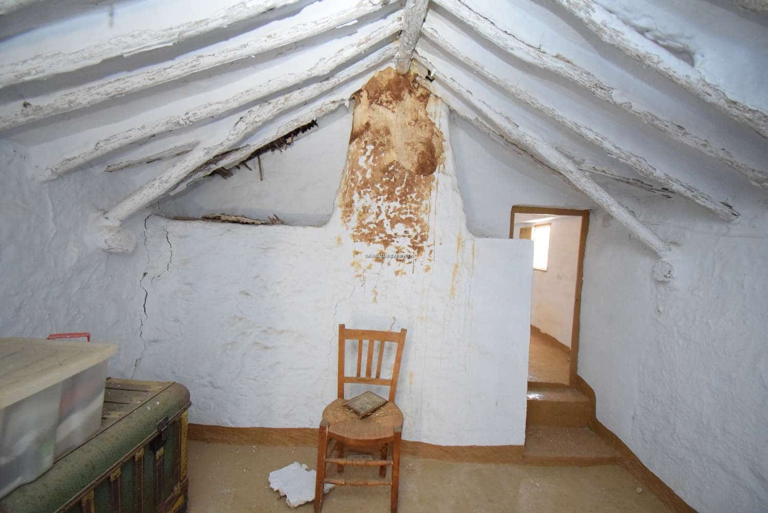 4 soverom Finca/Herregård til salgs i Algarinejo med garasje - € 75 000 (Ref: 7760462)