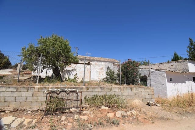 4 soverom Finca/Herregård til salgs i Algarinejo med garasje - € 75 000 (Ref: 7760462)