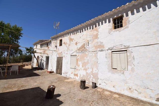 4 soverom Finca/Herregård til salgs i Algarinejo med garasje - € 75 000 (Ref: 7760462)