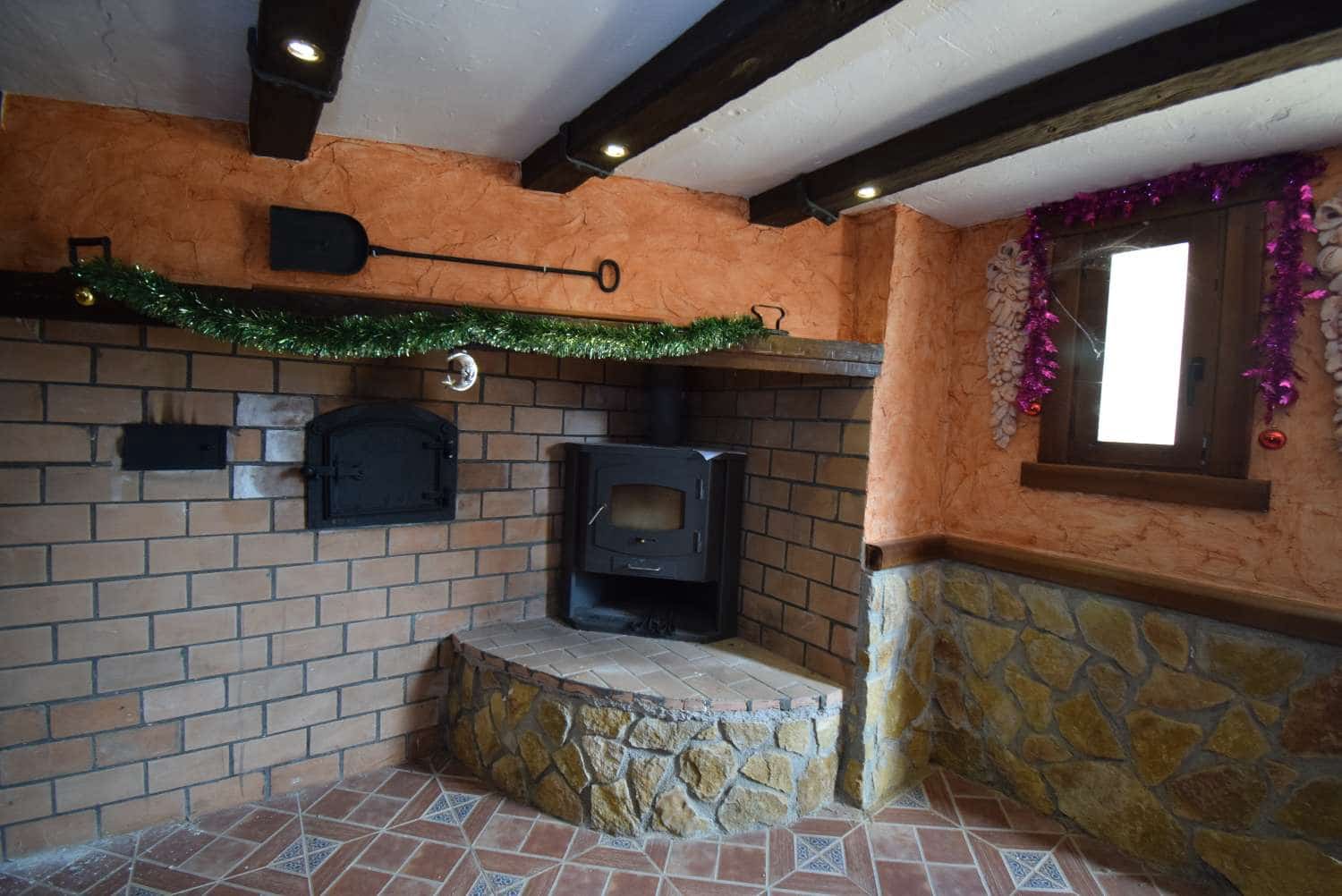 6 soveværelse Finca/Landehus til salg i Montefrio med swimmingpool - € 649.000 (Ref: 7857976)