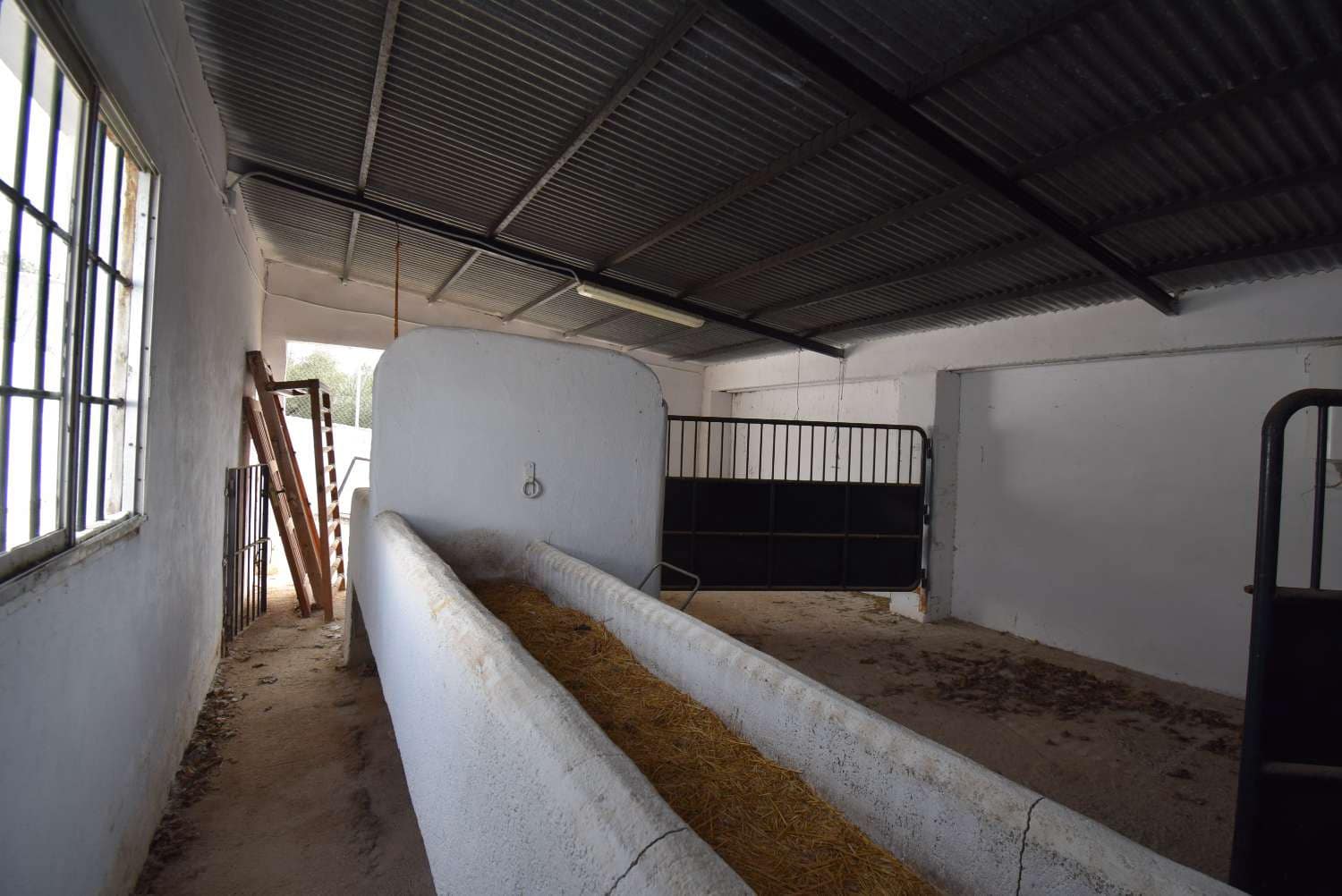 6 soveværelse Finca/Landehus til salg i Montefrio med swimmingpool - € 649.000 (Ref: 7857976)