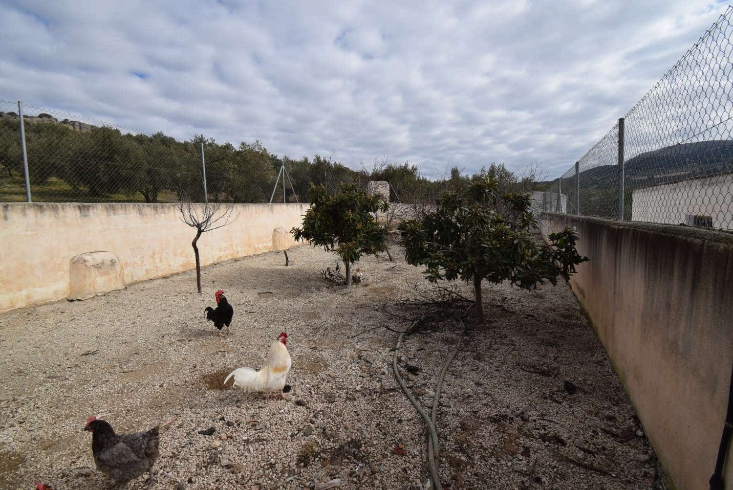 6 soveværelse Finca/Landehus til salg i Montefrio med swimmingpool - € 649.000 (Ref: 7857976)