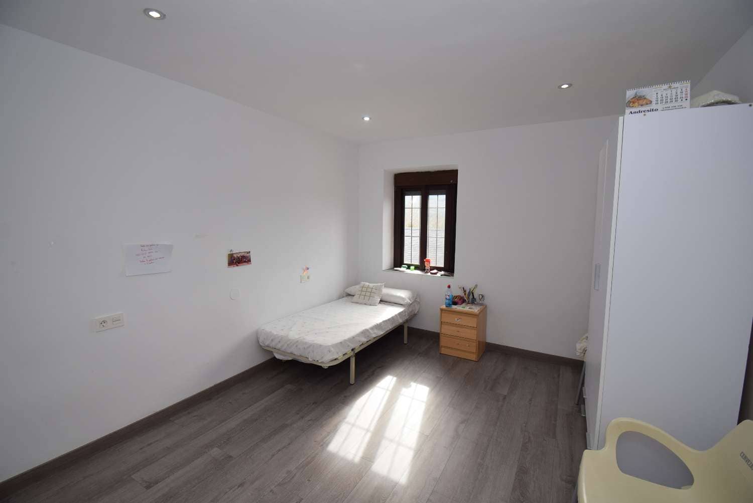 6 soveværelse Finca/Landehus til salg i Montefrio med swimmingpool - € 649.000 (Ref: 7857976)